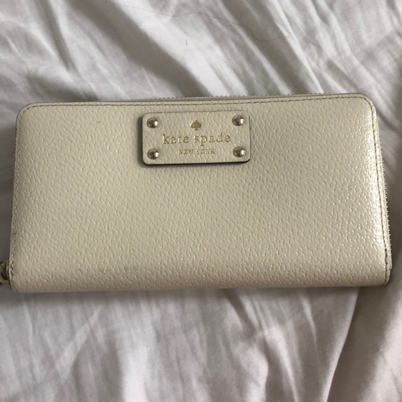 Kate Spade Large Zip Wallet - Picture 1 of 5